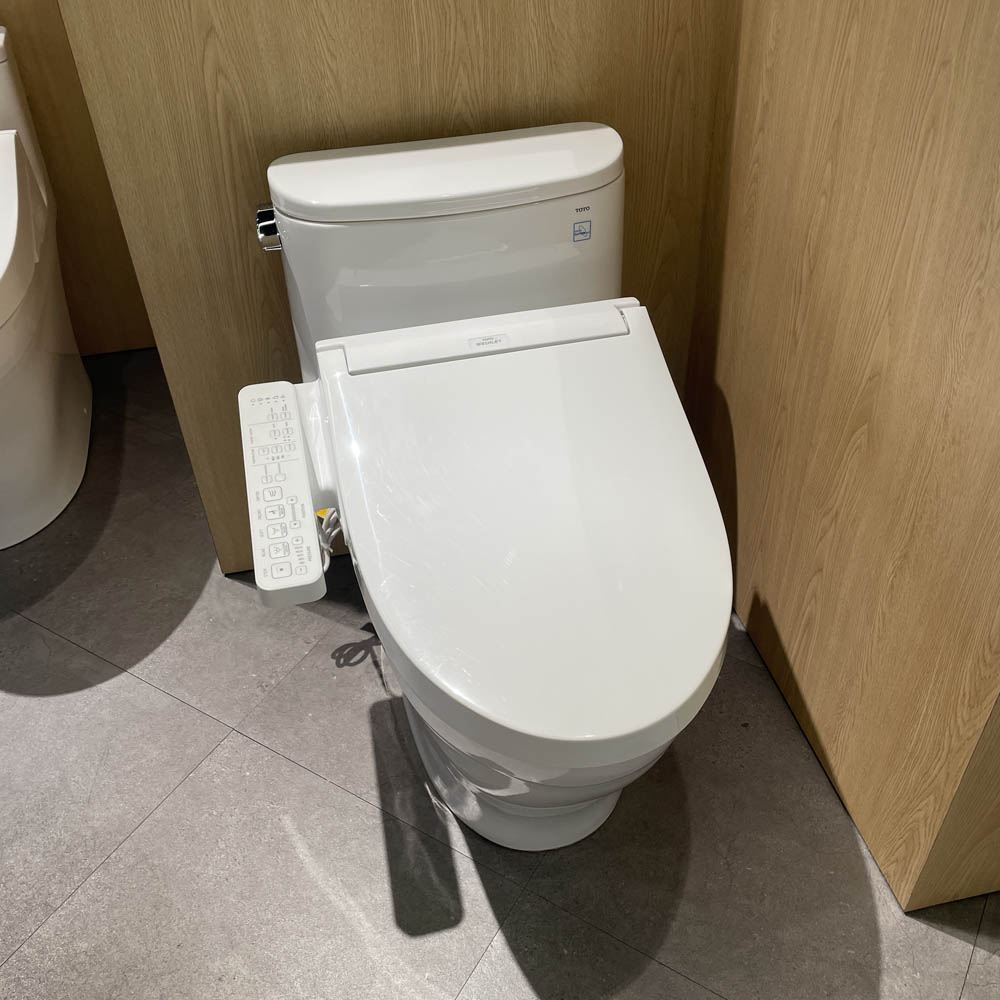 Bồn cầu TOTO MS887RW16 1 khối nắp điện tử Washlet C2 TCF23410AAA - 3