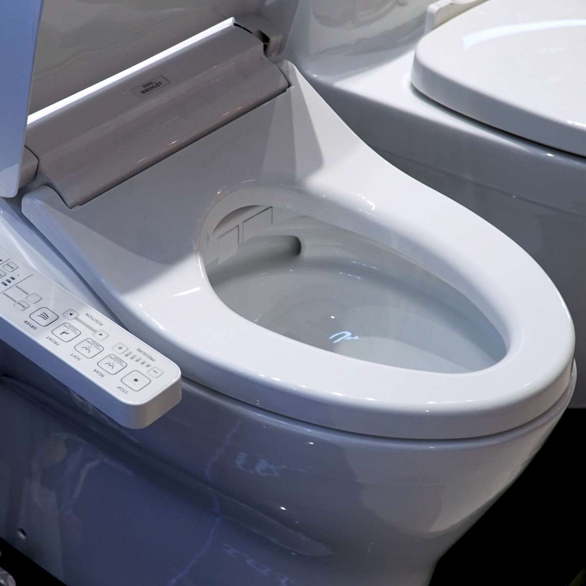 Bồn cầu TOTO MS188VKW16 T53P100VR 1 khối nắp điện tử Washlet C2 TCF23410AAA - 8