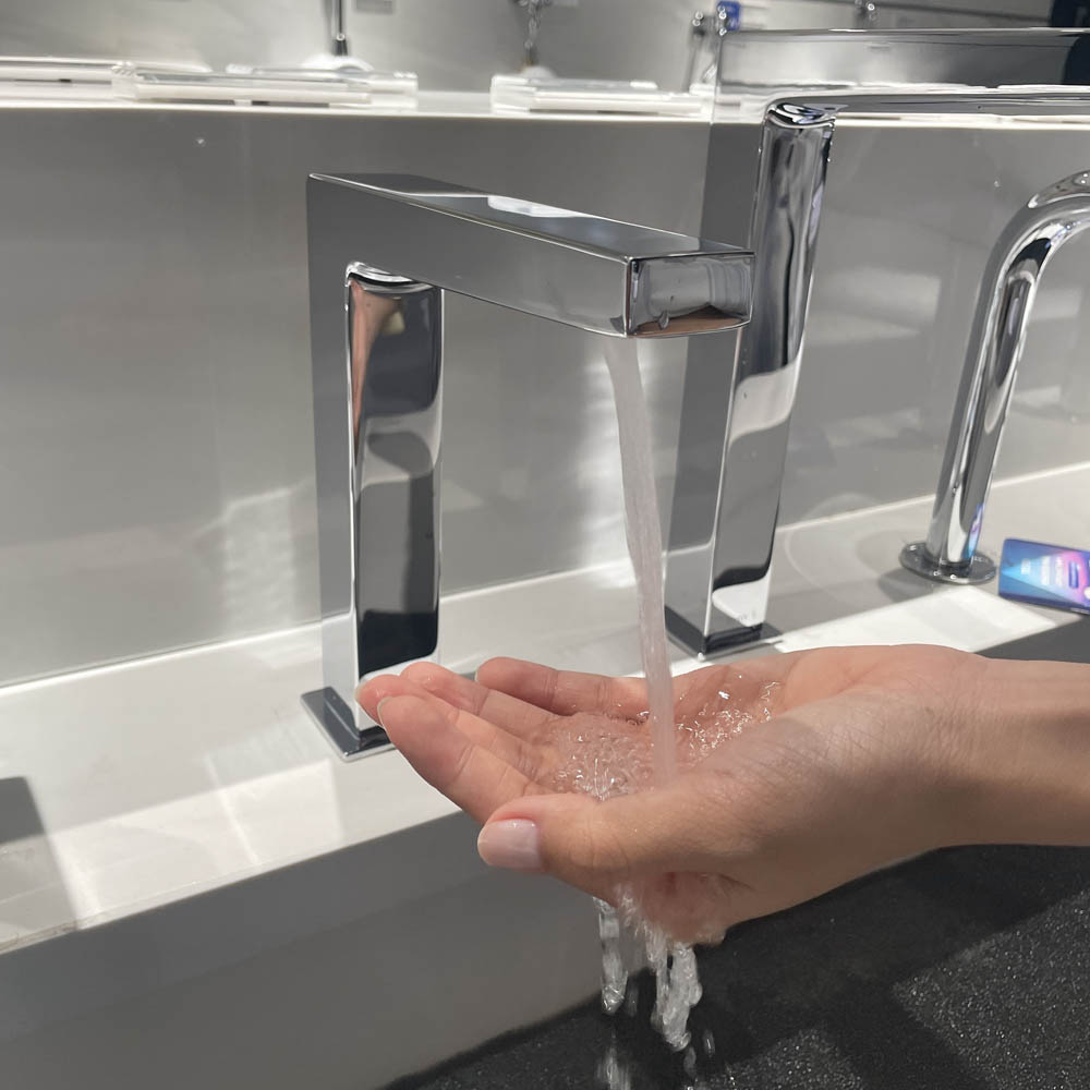 Vòi lavabo cảm ứng nóng lạnh TOTO TLE25007V - 8
