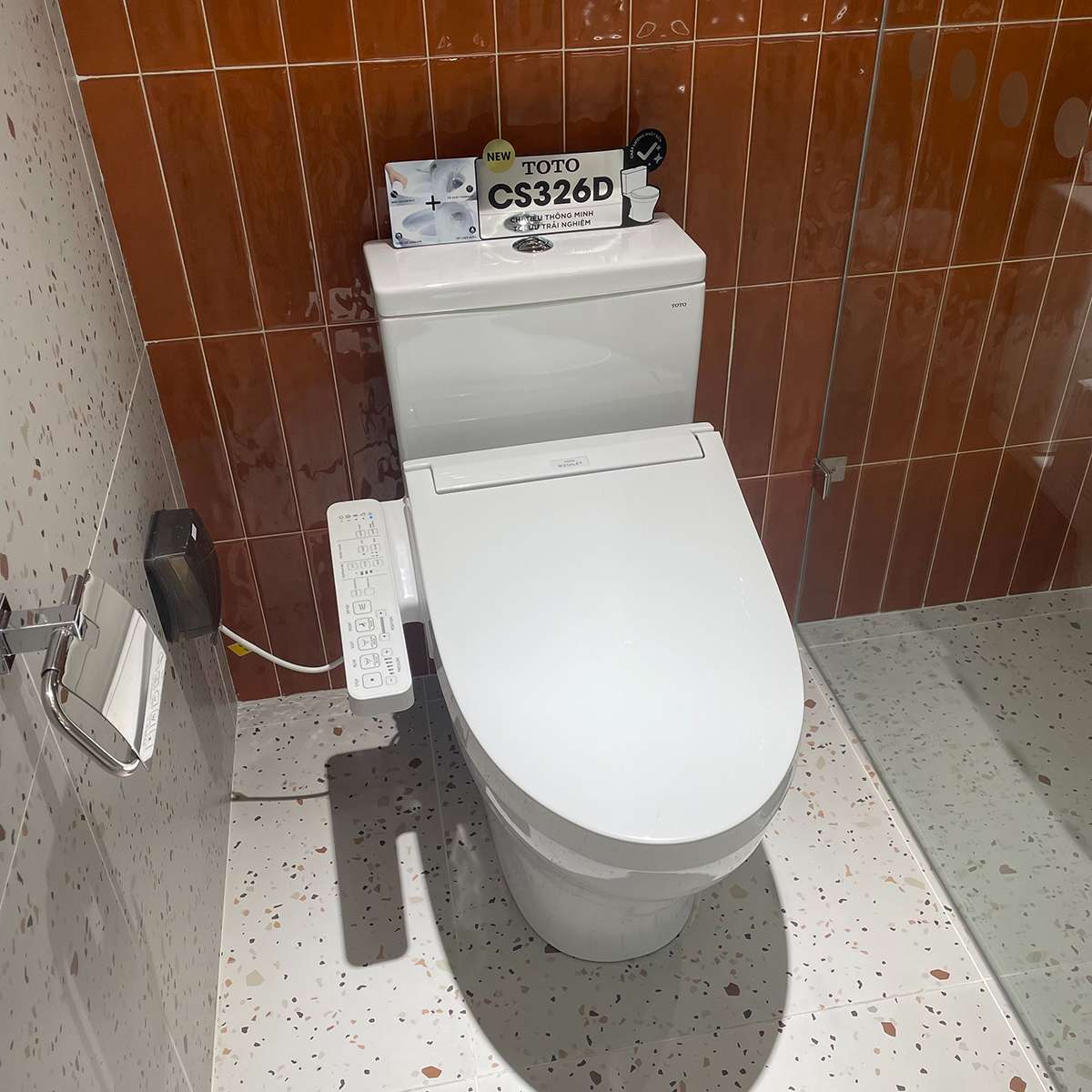Bồn cầu TOTO CS326DW16 2 khối nắp điện tử Washlet C2 TCF23410AAA - 3