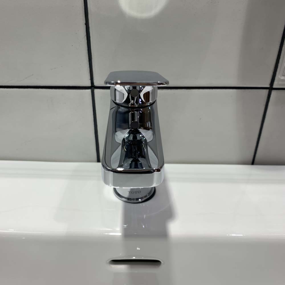 Vòi lavabo nóng lạnh Rei-S TOTO TTLR302F-1NR - 3