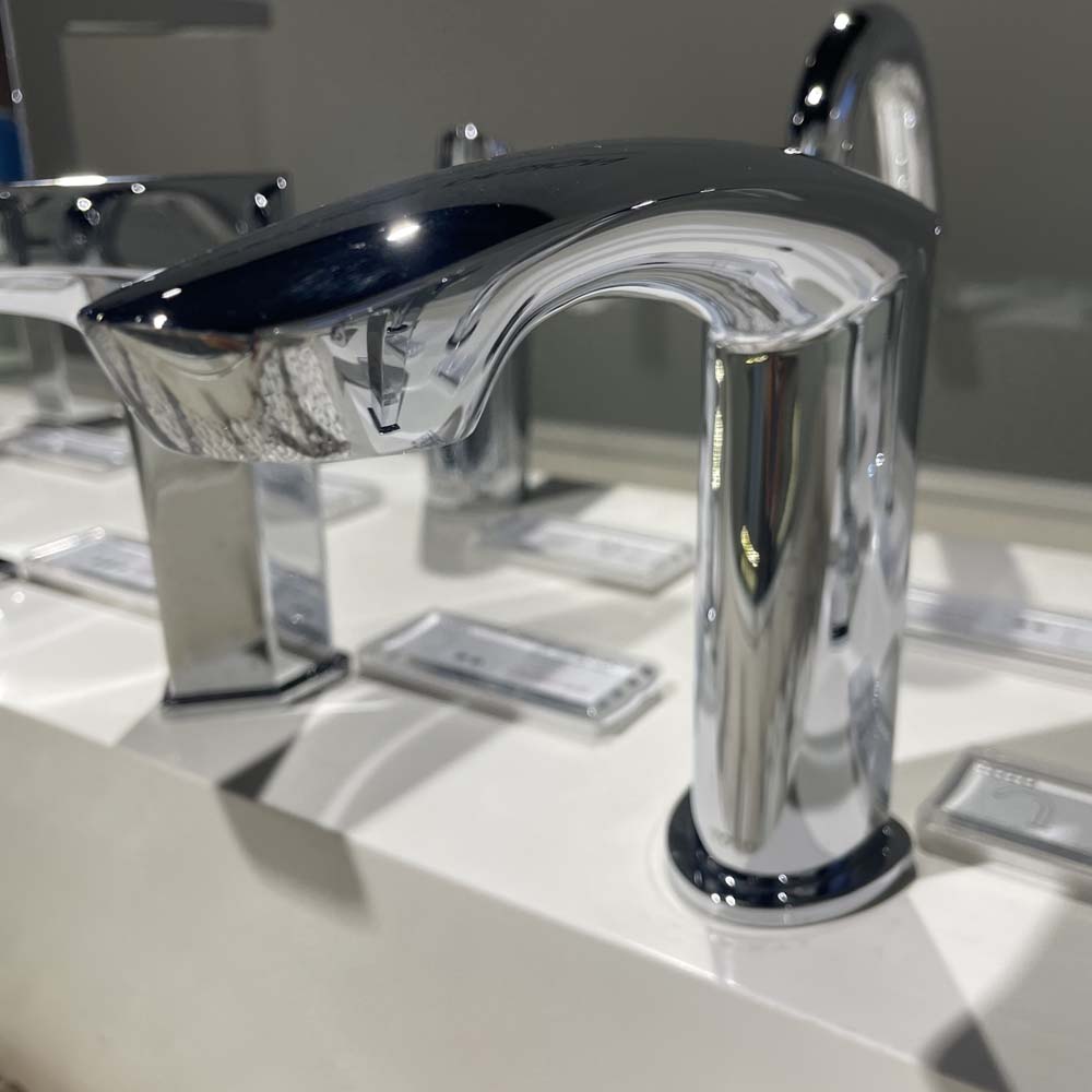 Vòi lavabo cảm ứng TOTO TLE22006A - 5