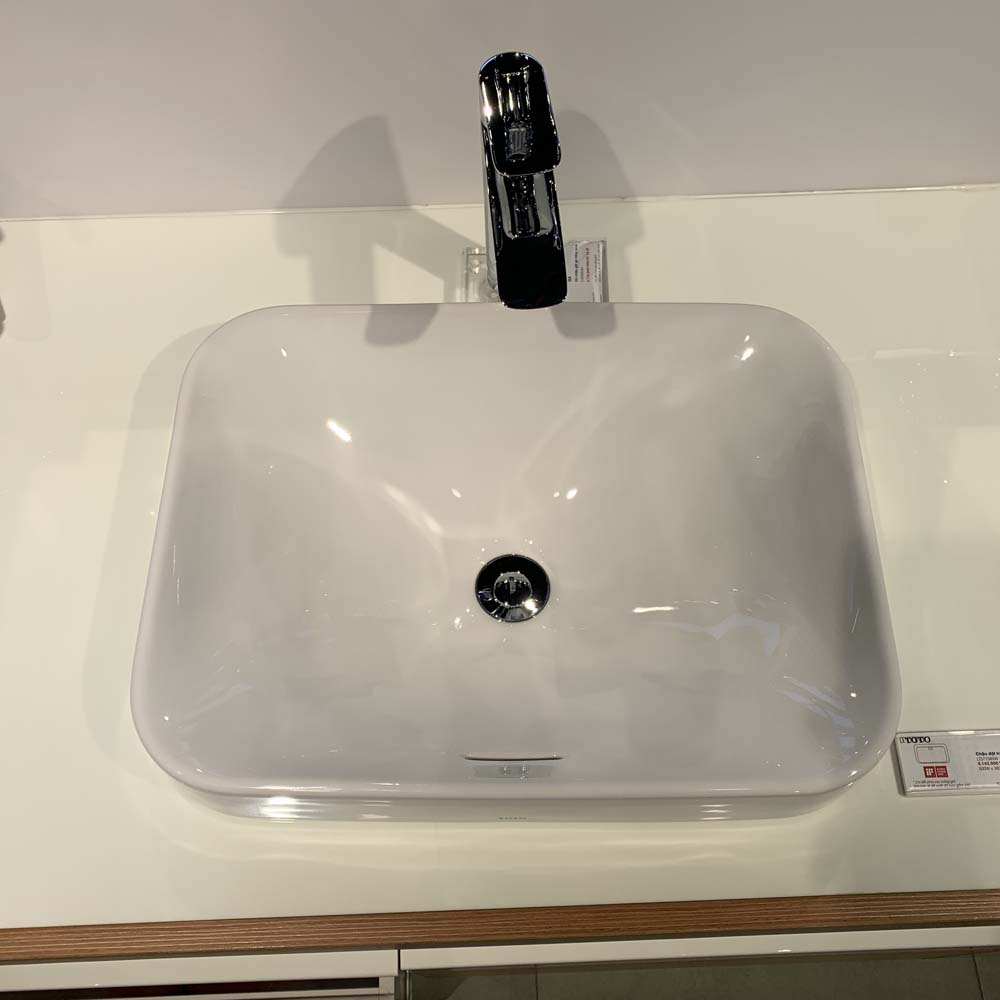 Chậu rửa lavabo đặt bàn TOTO LT5715 - 11