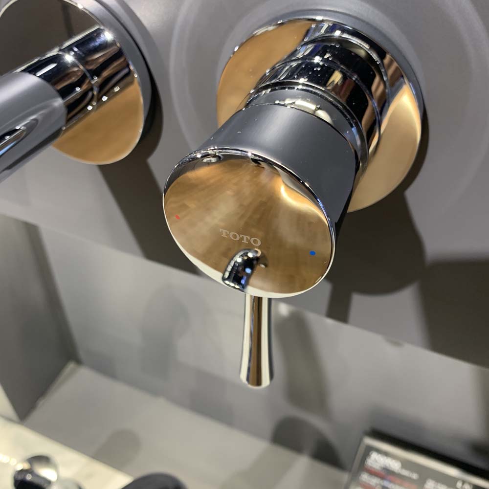 Vòi lavabo nóng lạnh gắn tường LN TOTO TLS02308B - 6