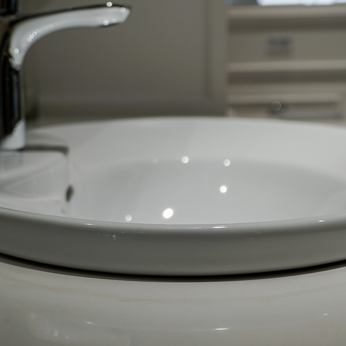 Chậu lavabo dương vành TOTO L909C - 11