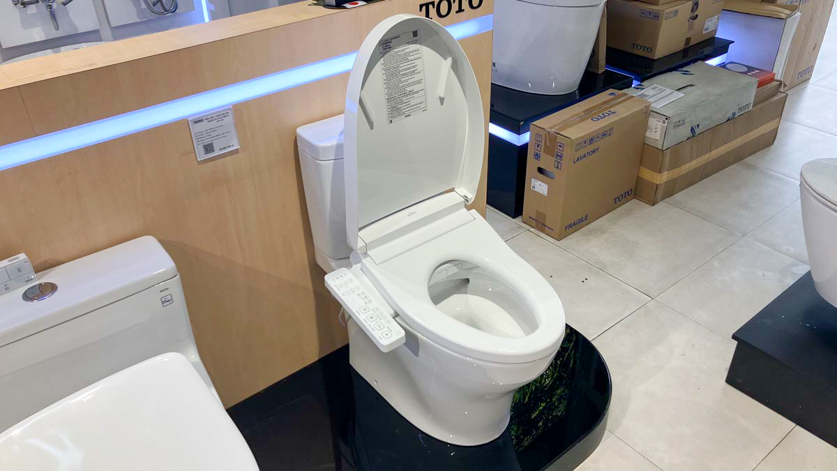 Bồn cầu TOTO CS769DRW24 2 khối nắp điện tử Washlet S2 TCF33461GAA - 7