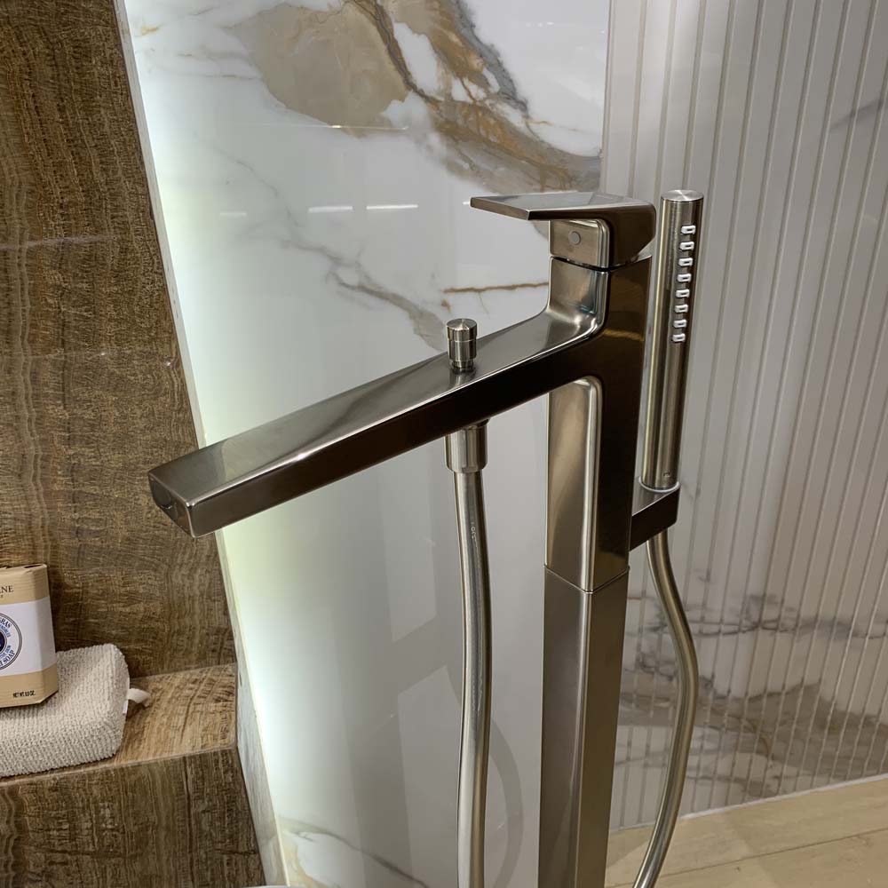 Vòi xả bồn tắm TOTO TBG10306AA đặt sàn nóng lạnh - 10