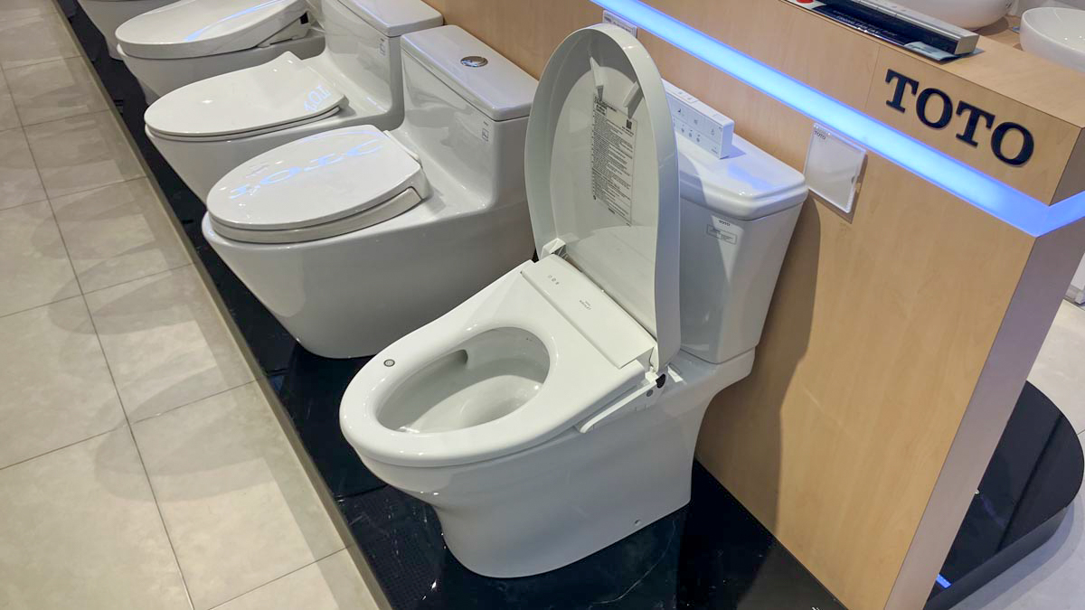 Bồn cầu TOTO CS986CGW23 2 khối nắp điện tử Washlet S7 TCF47360GAA giấu dây - 8