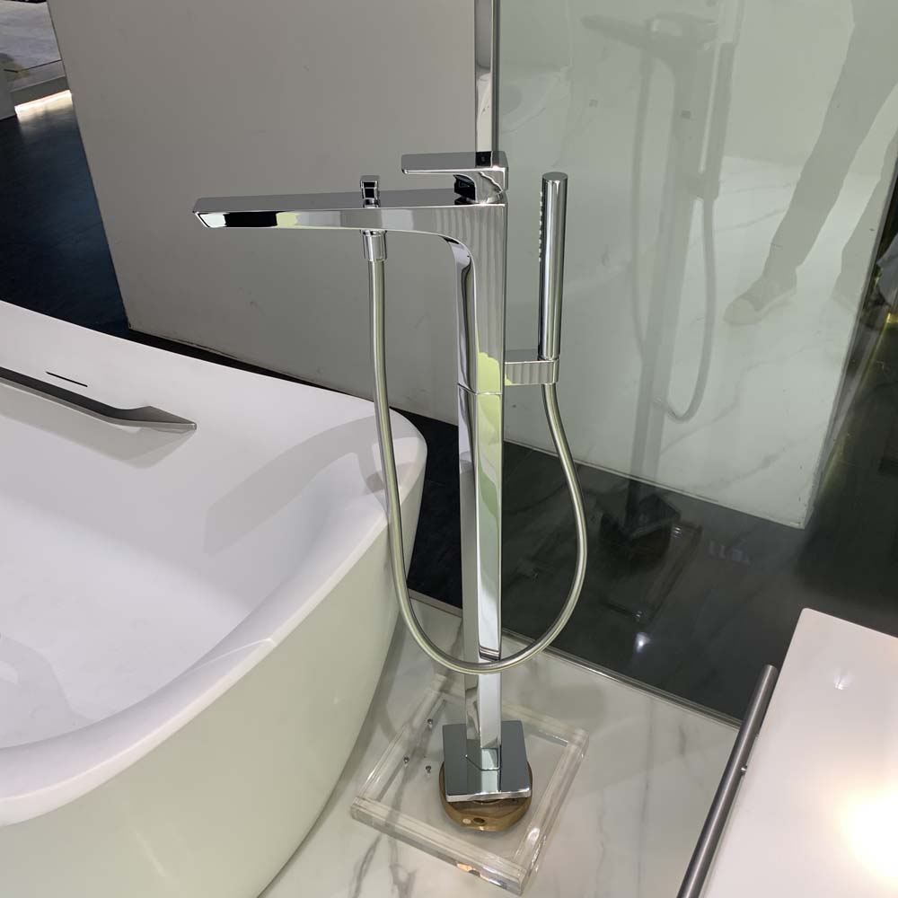 Vòi xả bồn tắm TOTO TBG07306AA TBN01105B đặt sàn nóng lạnh (kèm đế) - 18