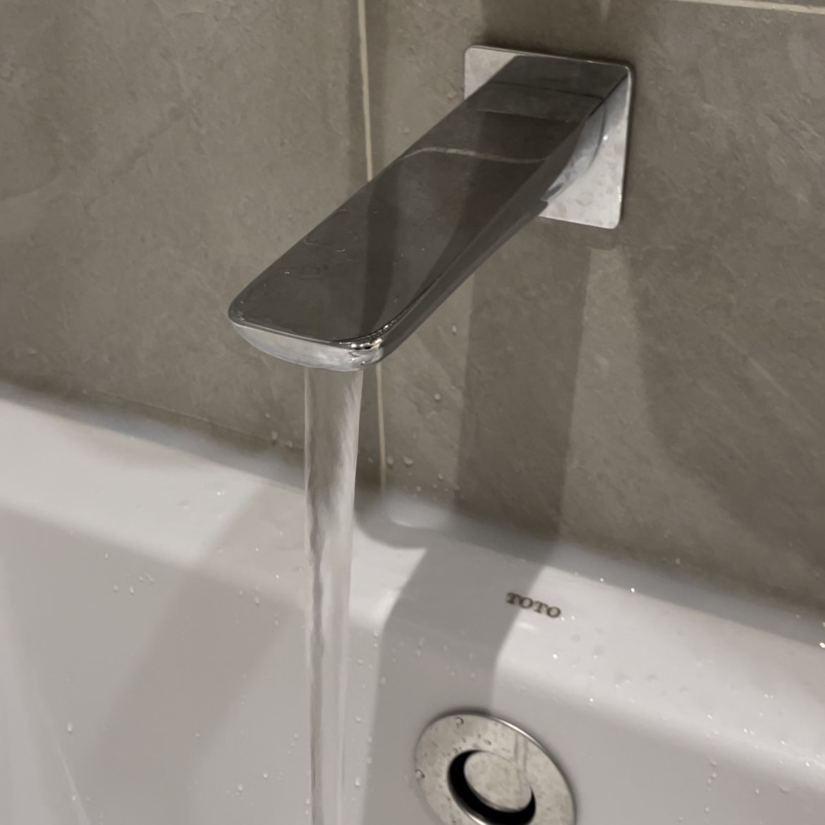 Vòi xả bồn âm tường GR TOTO TBG02001B - 10