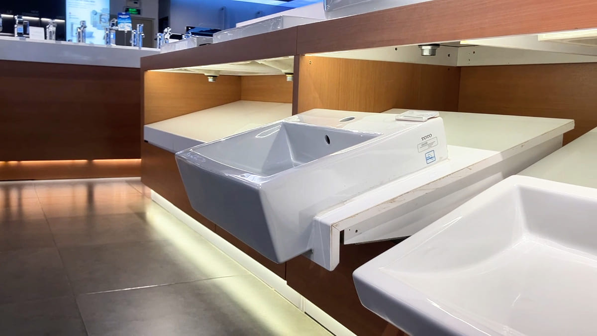 Chậu rửa mặt lavabo bán âm TOTO LT647CS - 4