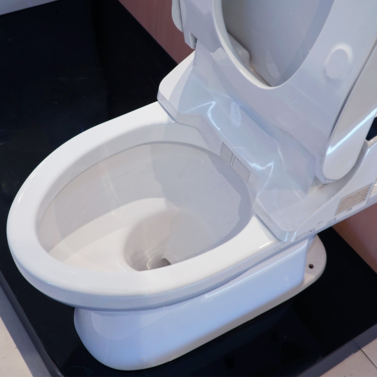 Bồn cầu nắp rửa điện tử TOTO CS325DRW6 - 10