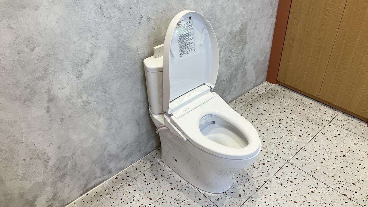 Bồn cầu TOTO CS838DW25 2 khối nắp điện tử Washlet S5 TCF34461GAA - 6