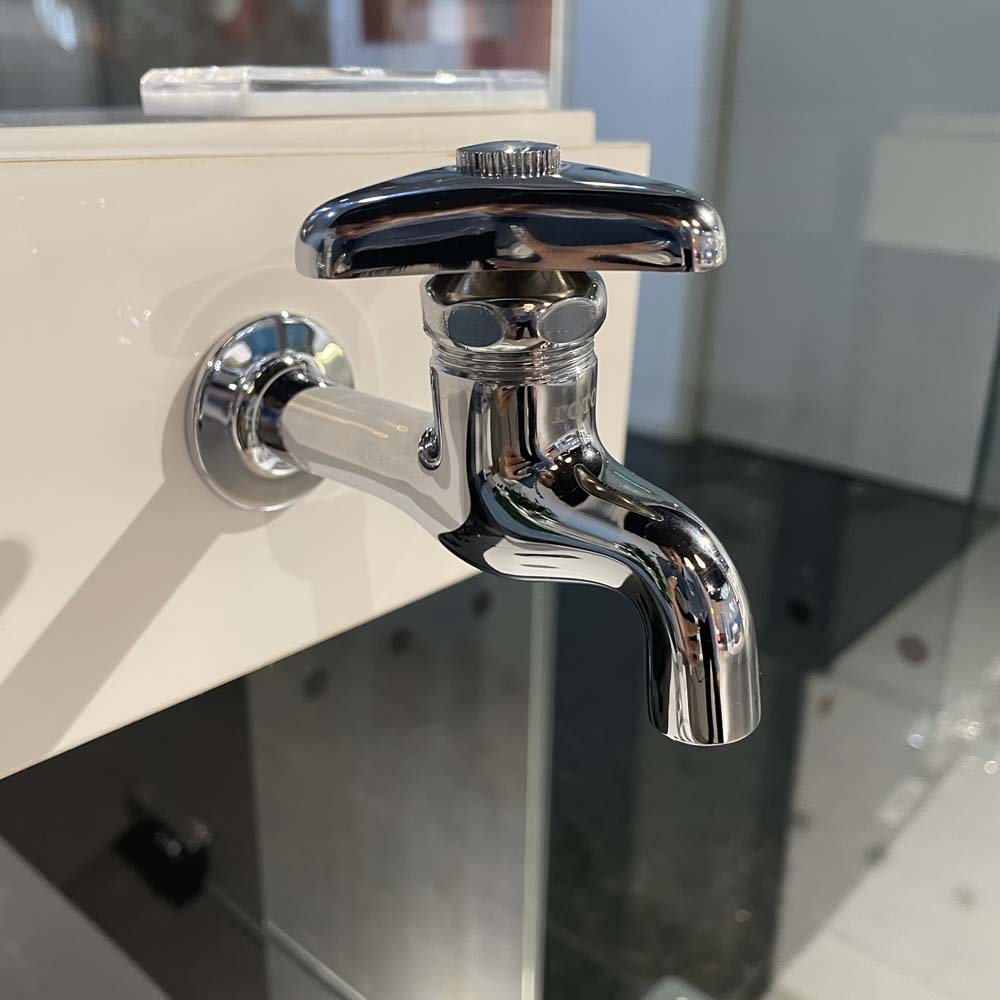 Vòi nước lạnh gắn tường TOTO T23B13 - 4