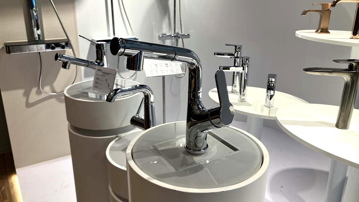 Vòi lavabo nóng lạnh TOTO TLS083J0V dây rút - 3