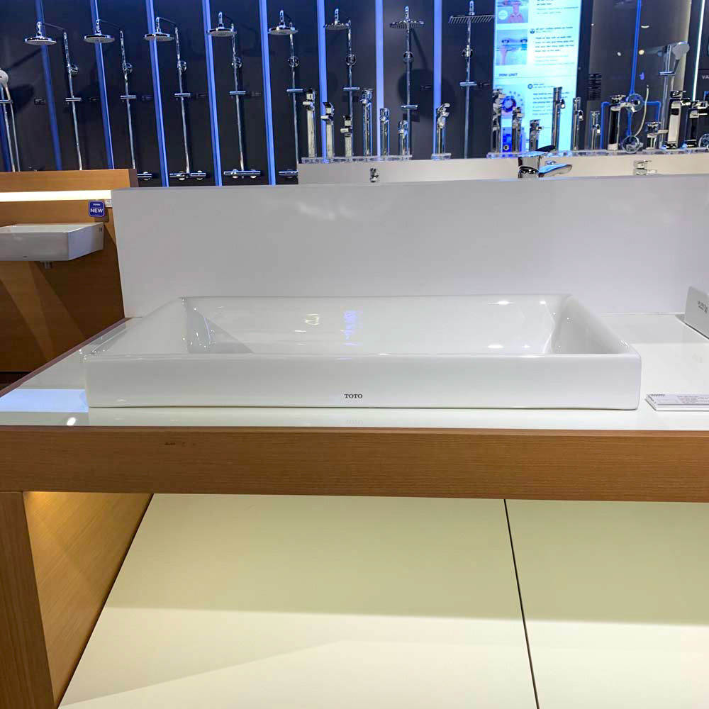 Chậu rửa lavabo đặt bàn TOTO LT1717 - 5