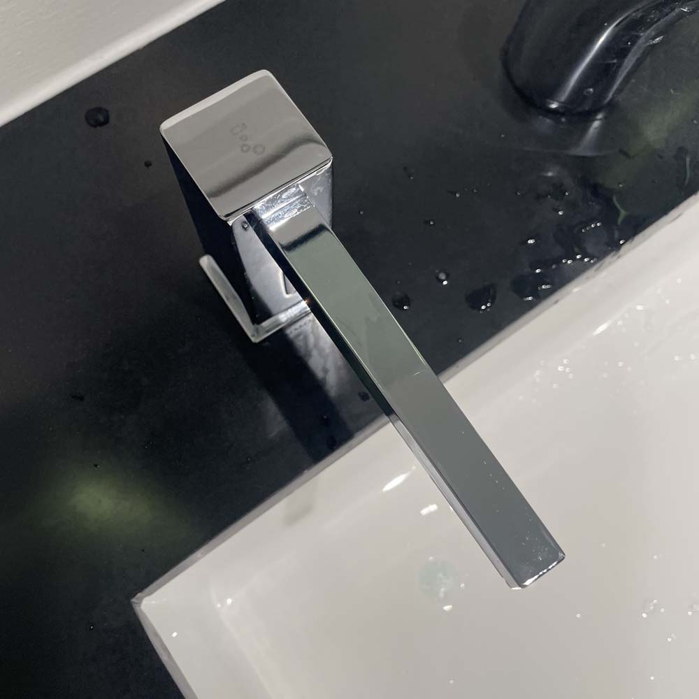 Vòi xịt xà phòng tự động TOTO TLK08001G - 3