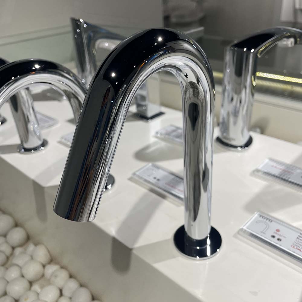 Vòi lavabo cảm ứng TOTO TLE26006A - 2