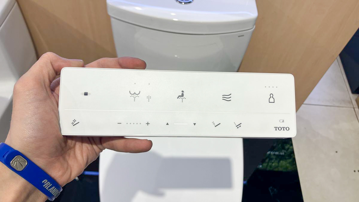 Bồn cầu TOTO MS889DRW25 1 khối nắp điện tử Washlet S5 TCF34461GAA - 13