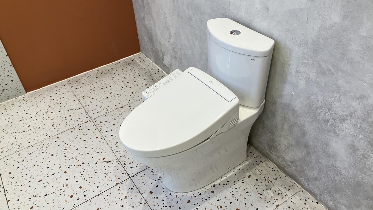 Bồn cầu TOTO CS838DW24 2 khối nắp điện tử Washlet S2 TCF33461GAA - 4