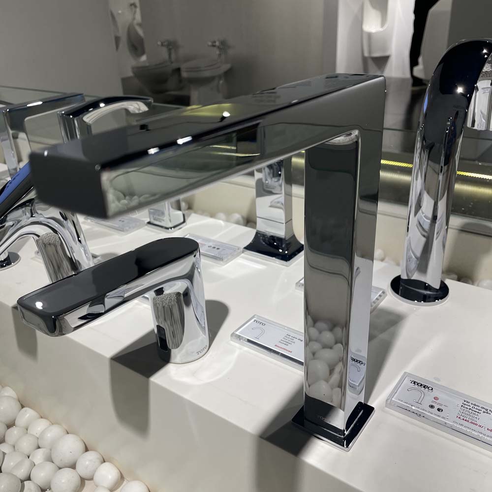 Vòi lavabo cảm ứng TOTO TLE25008A - 2