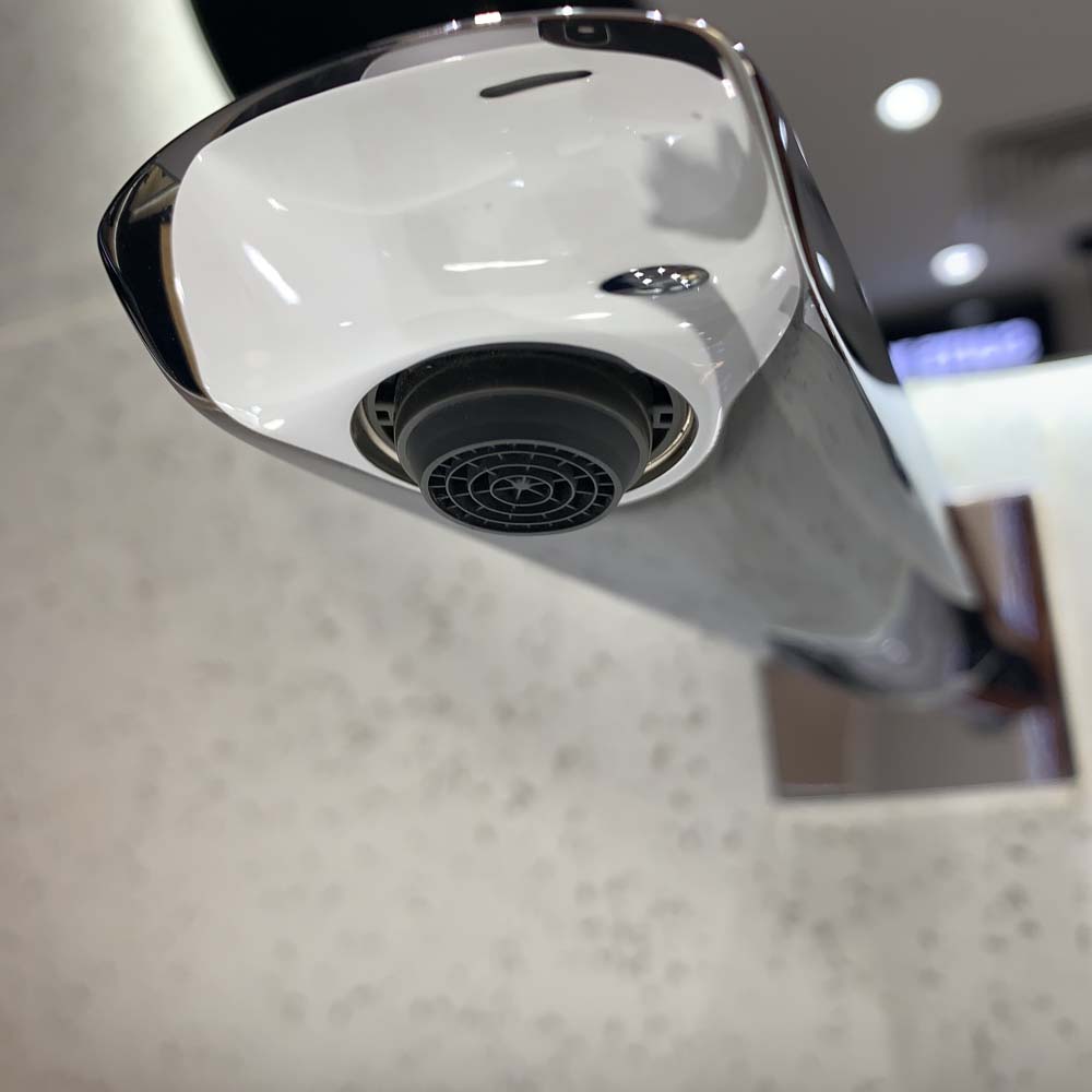 Vòi lavabo nóng lạnh TOTO TLG02311BB (TLG02311B) gắn tường GR Series - 9