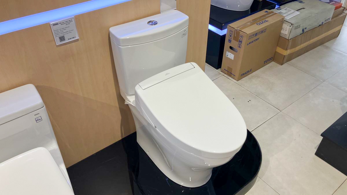 Bồn cầu TOTO CS769DRW25 2 khối nắp điện tử Washlet S5 TCF34461GAA - 3