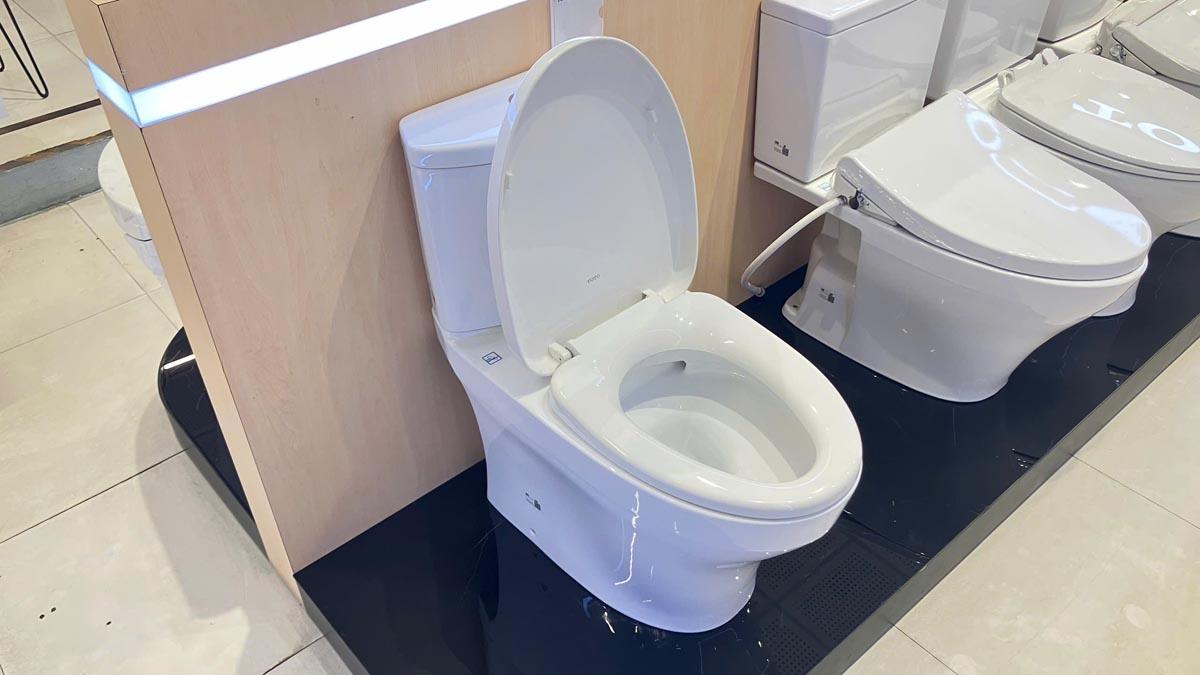 Bồn cầu 2 khối TOTO CS838DT3 nắp đóng êm TC385VS - 6