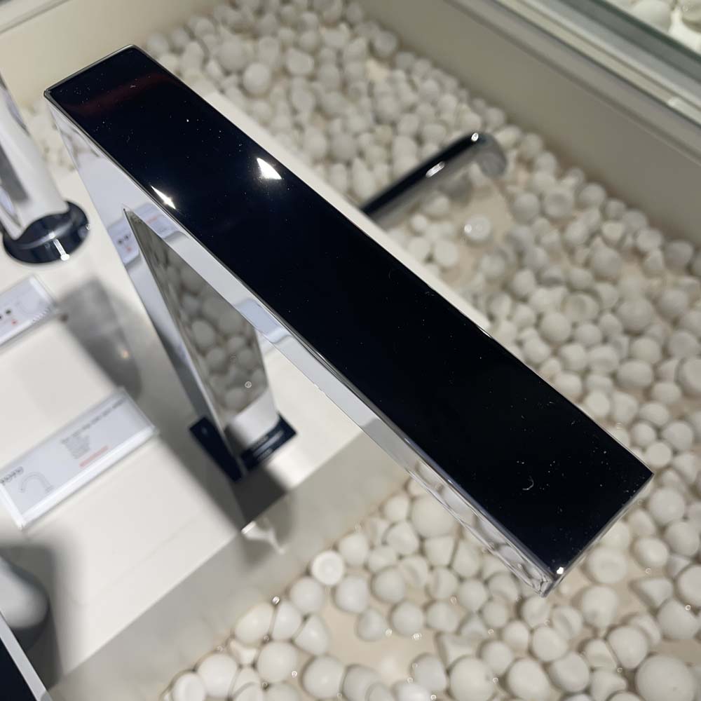 Vòi lavabo cảm ứng TOTO TLE25008A - 4
