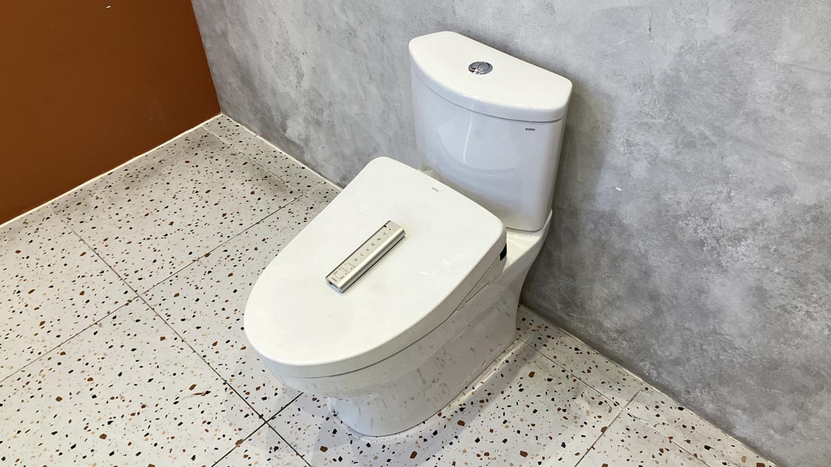 Bồn cầu TOTO CS838DW11 2 khối nắp điện tử Washlet S7 TCF4911Z - 4