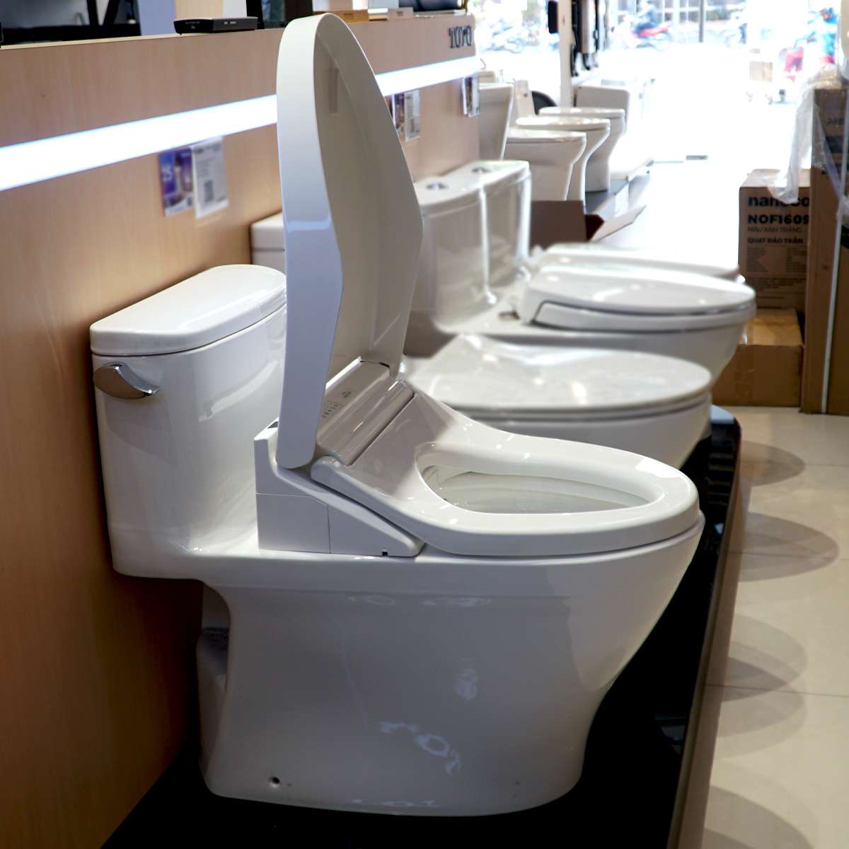 Bồn cầu TOTO MS887RW14 1 khối nắp điện tử Washlet C5 TCF24410AAA - 10