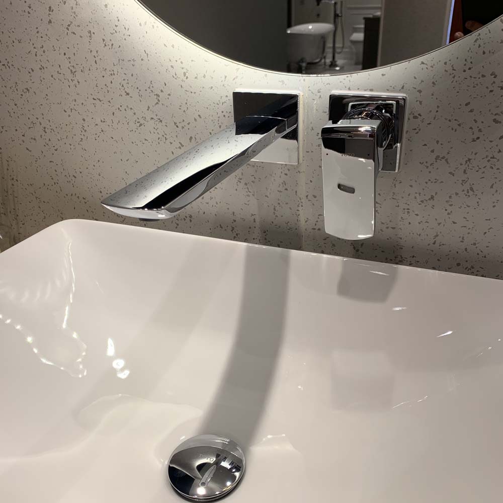 Vòi lavabo nóng lạnh TOTO TLG02311BB (TLG02311B) gắn tường GR Series - 5