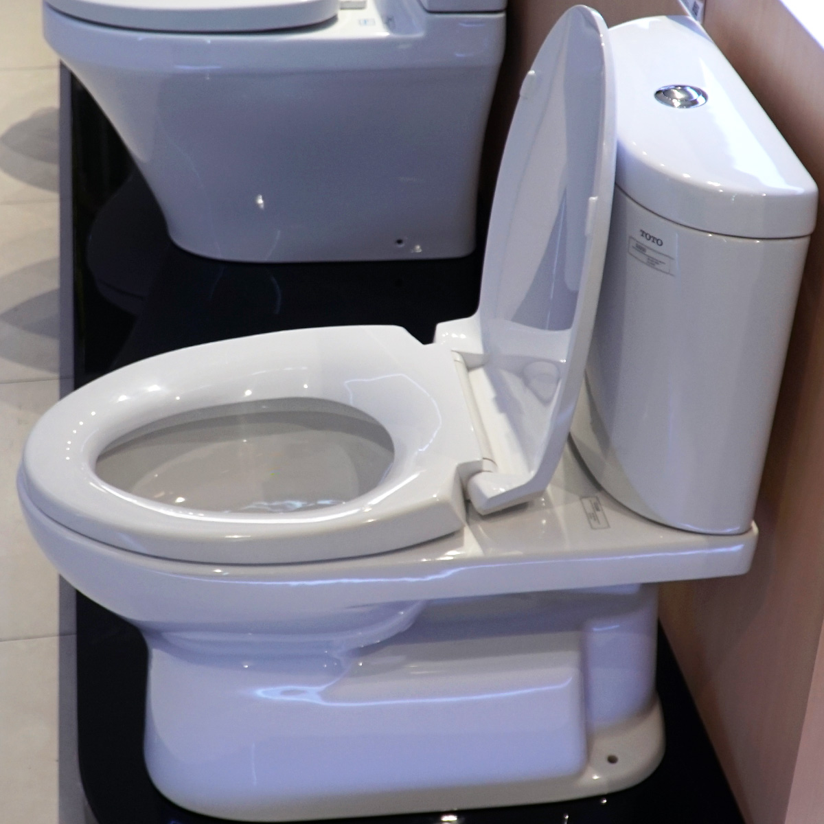 Bồn cầu 2 khối TOTO CS325DRT2 nắp đóng êm TC393VS - 5