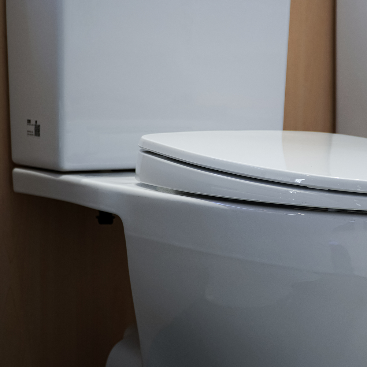 Bồn cầu 2 khối TOTO CS326DT10 nắp đóng êm TC395VS - 9