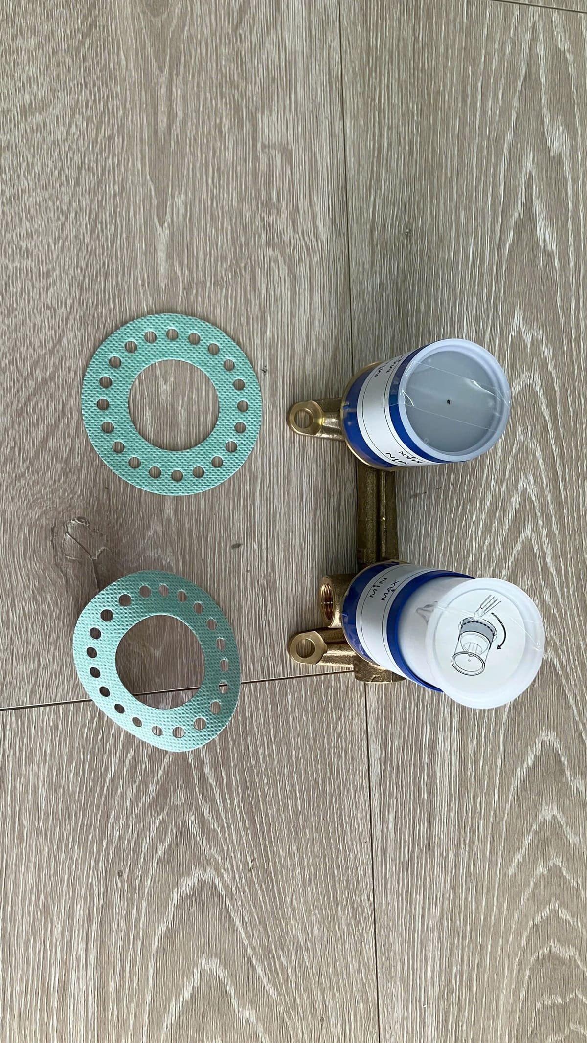 Bộ trộn nóng lạnh âm tường TOTO TLS01309B1 - 2