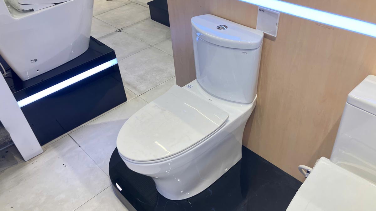 Bồn cầu 2 khối TOTO CS838DT8 nắp đóng êm TC600VS - 4