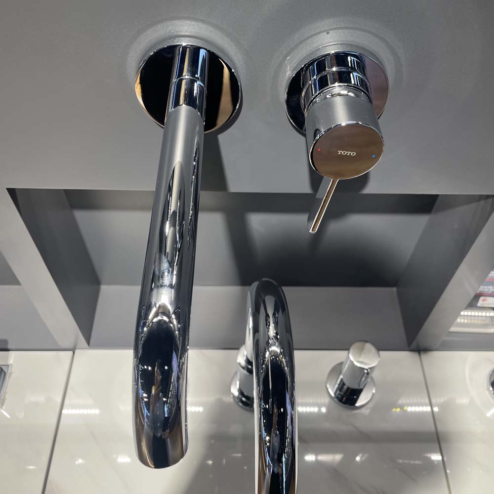 Vòi lavabo nóng lạnh TOTO TLG11308BA (TLG11308B) gắn tường GF Series - 4