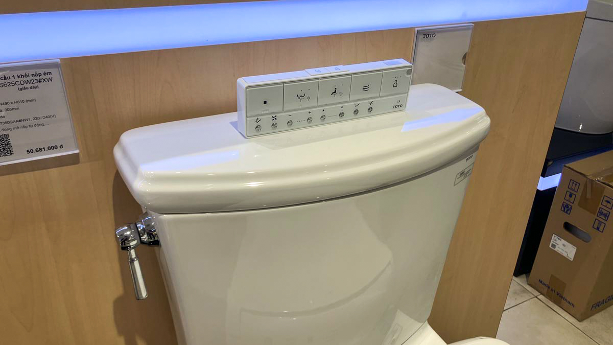 Bồn cầu TOTO CS986CGW23 2 khối nắp điện tử Washlet S7 TCF47360GAA giấu dây - 5