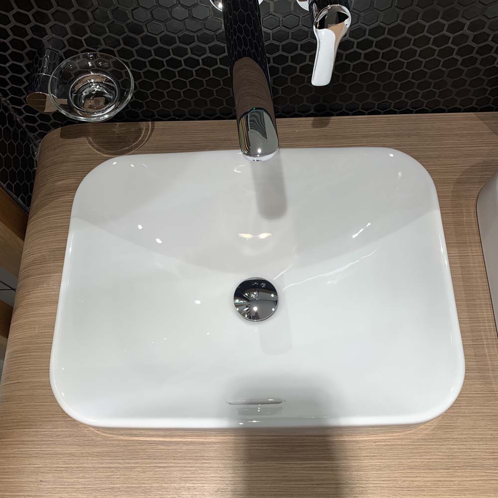 Chậu rửa lavabo đặt bàn TOTO LT5715 - 5