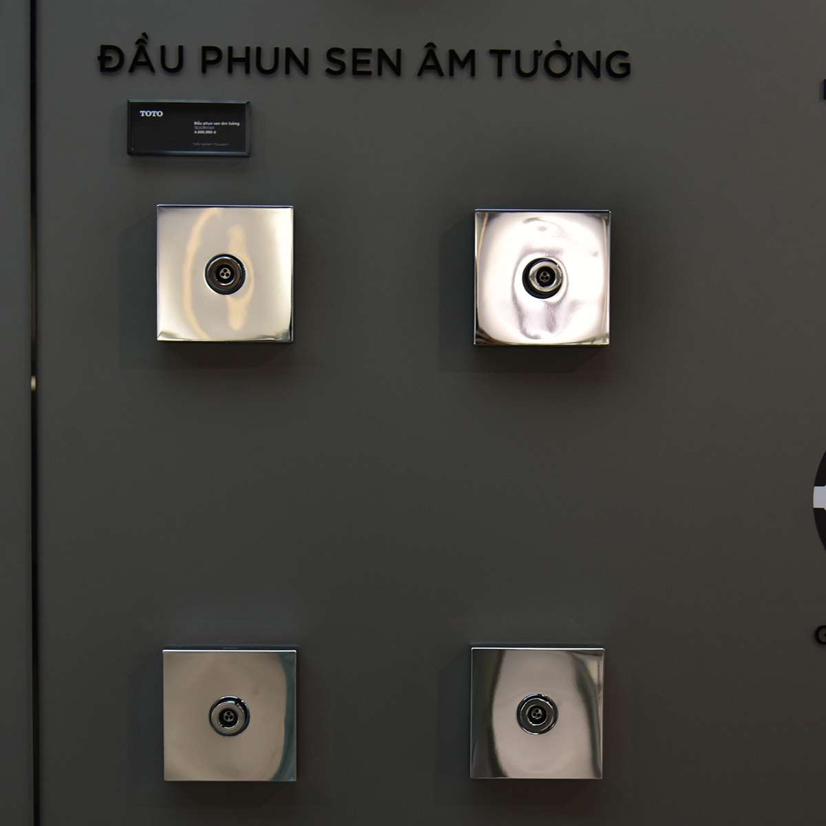 Đầu phun sen TOTO TBW08008A âm tường dòng G loại vuông 1 chế độ - 8