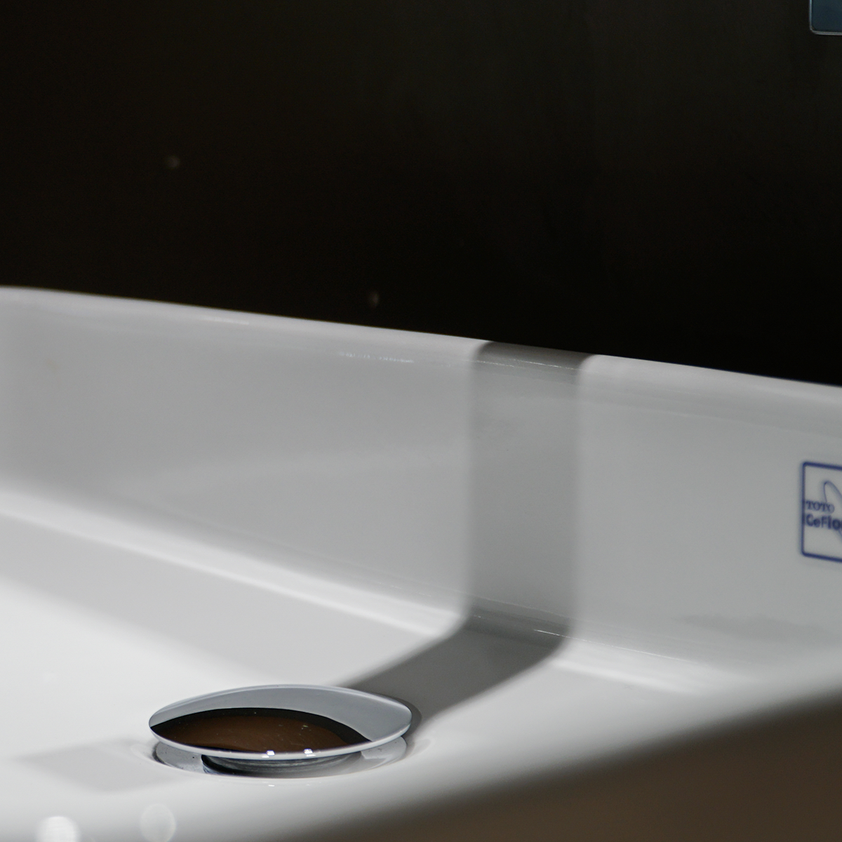 Chậu rửa lavabo đặt bàn TOTO LT952 - 20