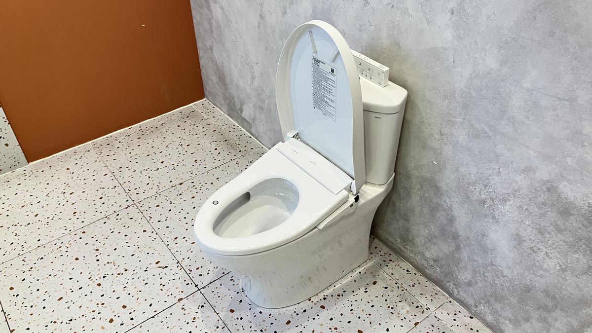 Bồn cầu TOTO CS838CDW23 2 khối nắp điện tử Washlet S7 TCF47360GAA giấu dây - 8