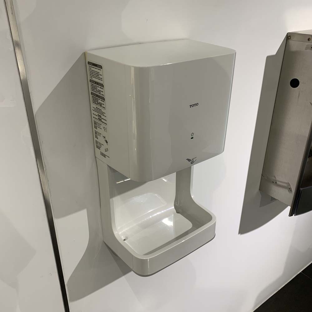 Máy sấy tay TOTO TYC322W có khay hứng nước - 2