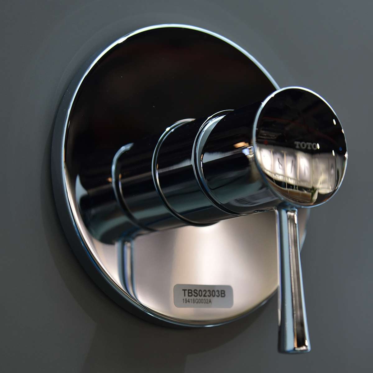 Van gật gù điều chỉnh nóng lạnh TOTO TBS02303B - 4