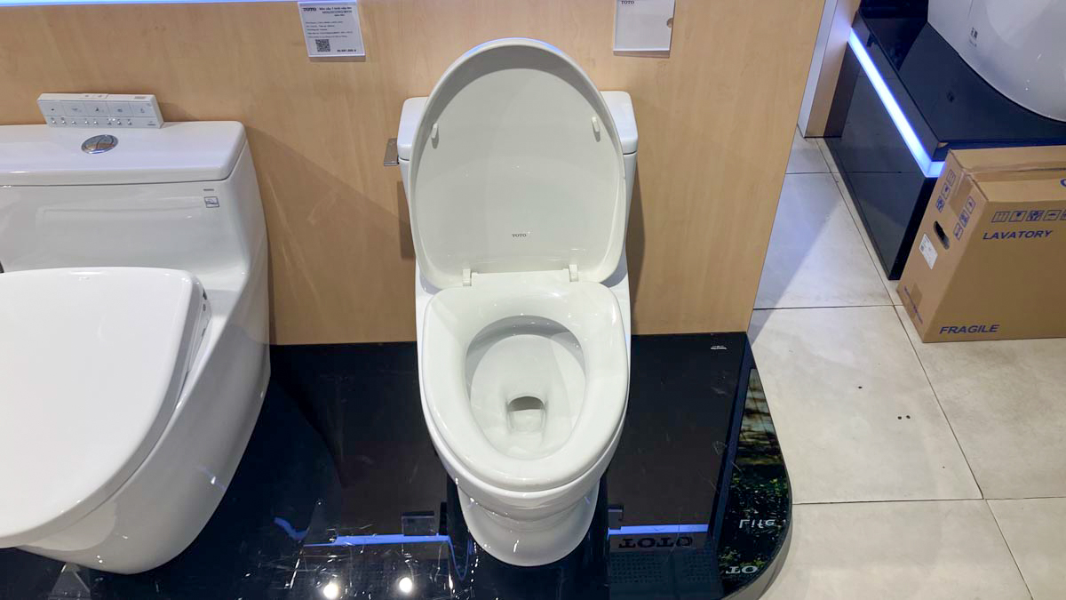 Bồn cầu 1 khối TOTO MS188VKT3 T53P100VR nắp đóng êm TC385VS - 8