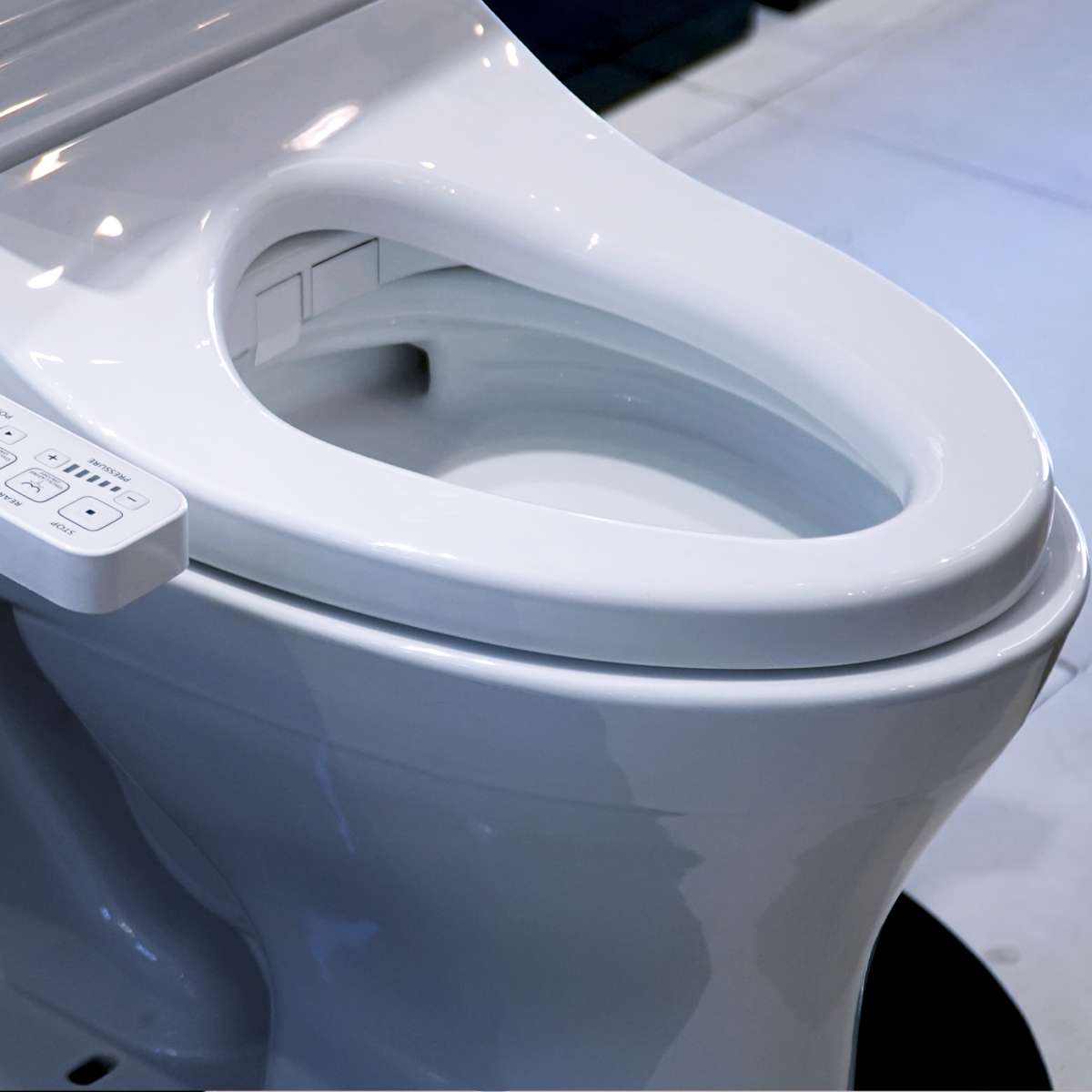 Bồn cầu TOTO MS855DW16 1 khối nắp điện tử Washlet C2 TCF23410AAA - 6
