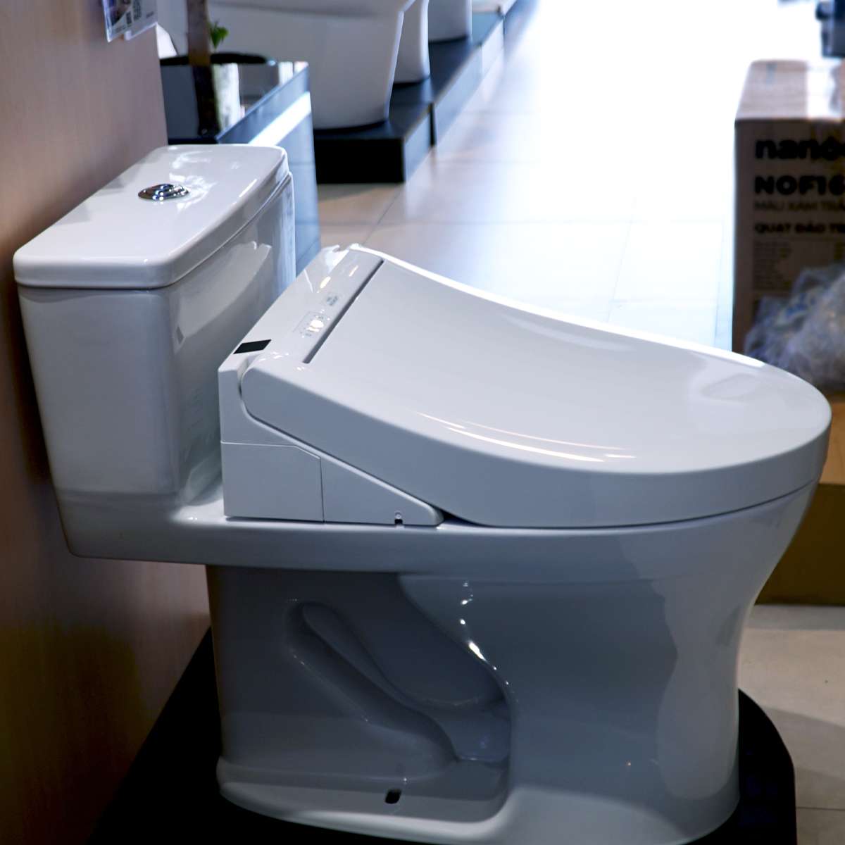 Bồn cầu TOTO MS855DW14 1 khối nắp điện tử Washlet C5 TCF24410AAA - 2