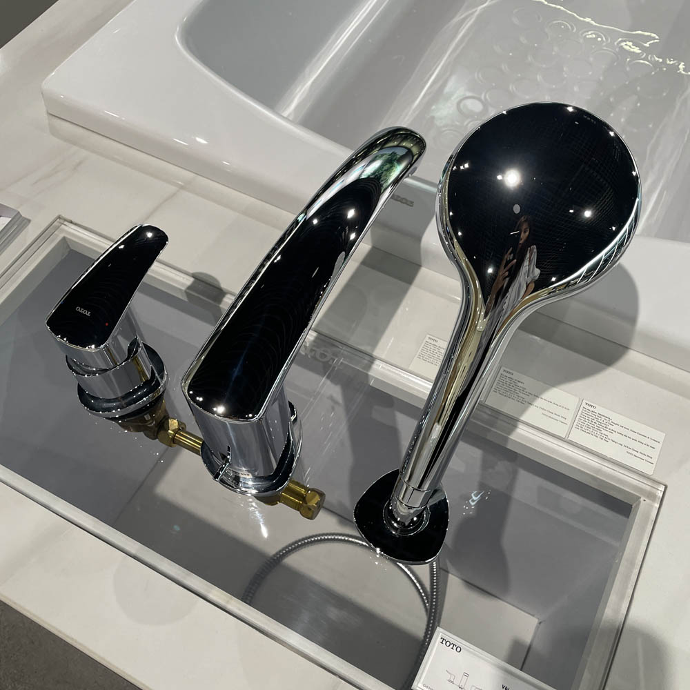 Vòi xả bồn tắm TOTO TBG09305AA nóng lạnh kèm tay sen - 7