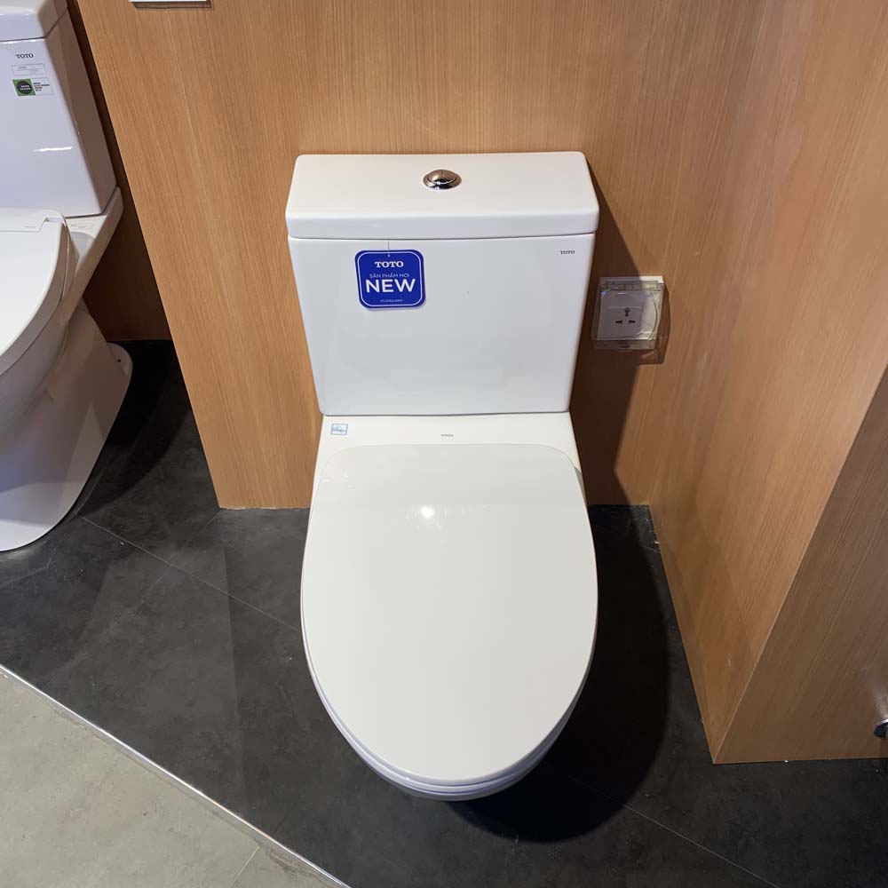 Bồn cầu 2 khối TOTO CS326DT10 nắp đóng êm TC395VS - 3
