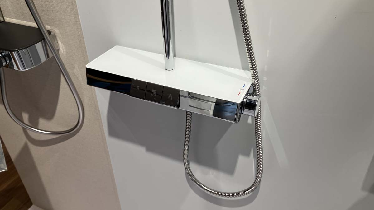 Sen cây nhiệt độ TOTO TBW12400V (kèm vòi xả bồn và kệ để đồ) - 4